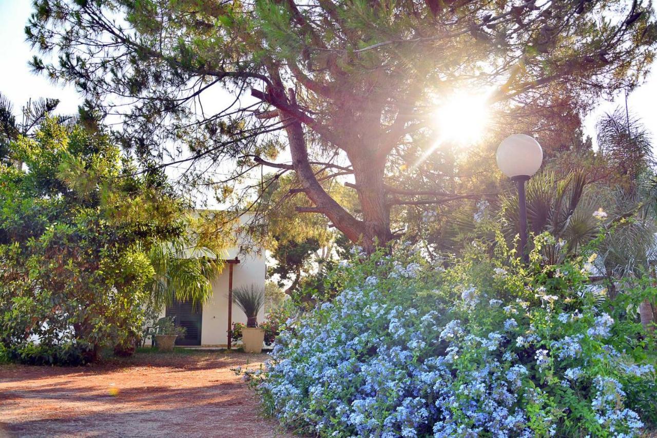 Masseria Lama Torre dell'Orso Exterior photo